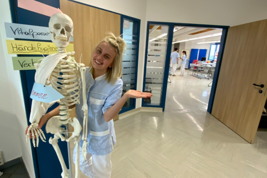 Zam kommen – Zam reden: Ein bunter Tag im Bildungszentrum für Pflegeberufe in Schwaz